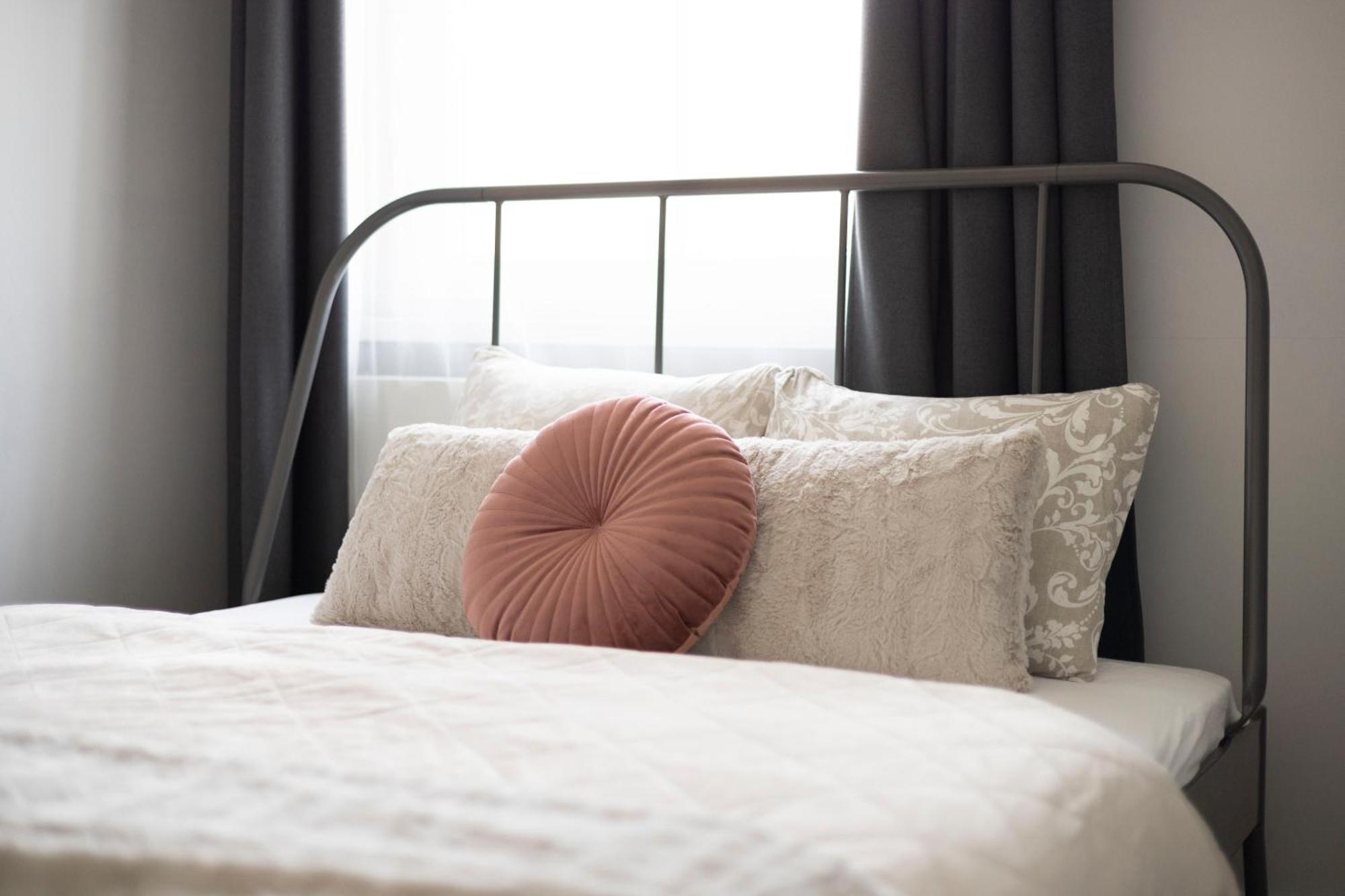 Stylish & Spacious Central Suite By Prestige Homes Budapesta Exterior foto